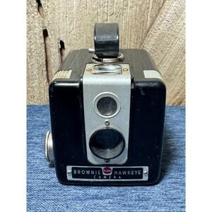 Vintage Handheld 1950s Kodak Brownie Hawkeye Camera Untested